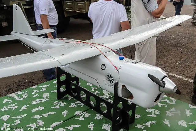 Troops of Russia's Eastern Military District will receive the latest unmanned aerial vehicles Leer-3 designed for electronic warfare by the end of this year, the district's spokesman Alexander Gordeev said on Friday, June 26, 2015. At the present time the servicemen of the EW (Electronic Warfare) units learn to use the new equipment in the Interservice centre of UAV of the Russian Ministry of Defence.