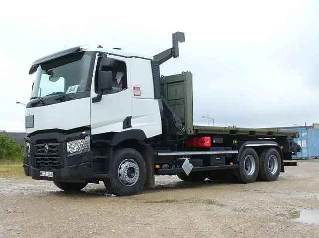 Since 2007, RENAULT TRUCKS Defense has delivered 570 logistics vehicles to the armed forces, as a result of purchase orders placed by UGAP. The new Euro VI range is entering service with the French armed forces.