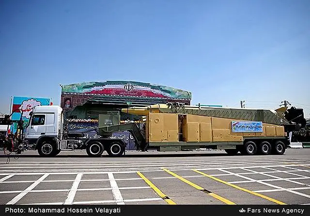 Iran_Armed_Forces_display_12_long-range_ballistic_missiles_during_military_parade_in_Tehran_Qadr_F_640_002.jpg