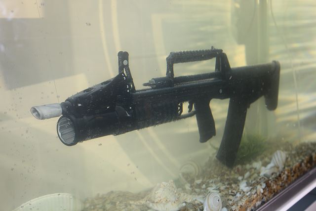 Russian navy Special Forces to receive ADS dual-environment assault rifle able to fire under water 640 001