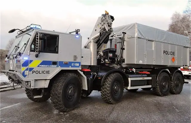 The Czech Police Bomb Squad has received a new TATRA FORCE 8x8 truck from the Chief of Police, Brig. Gen. Tomas Tuhy. The new vehicle will be used to transport hazardous material under ADR. The vehicle was handed over on the premises of the munition depots in Vrbetice.