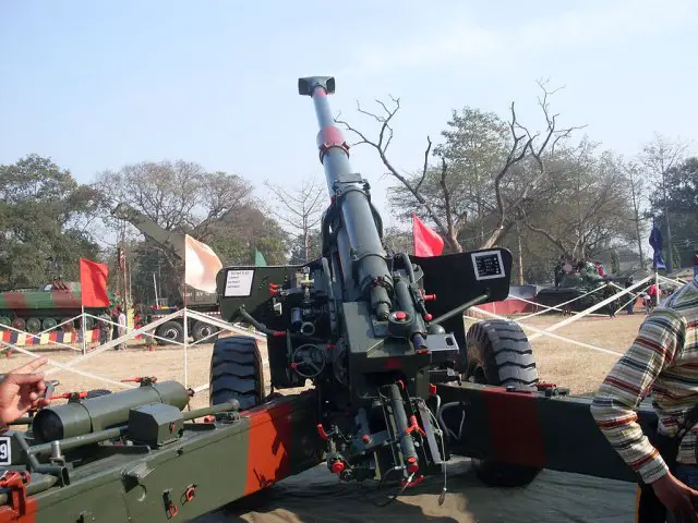 Indian army received three indigneously developped Danush 155mm artillery guns 640 001