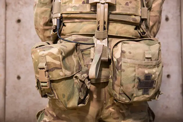 The new Virtus body armour system is now issued to the British infantry troops 640 001