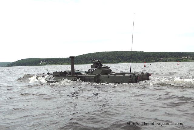 Ukraine defense industry has tested a new version of its 8x8 amphibious armoured vehicle personnel carrier BTR-4 fitted with anew remotely operated weapon station, according Andrei BT Live Journal Blog. Some of these vehicles were send to Indonesia to perform a series of tests. 