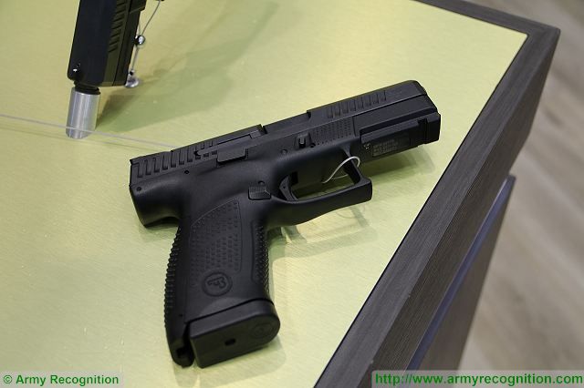 Czech Company CZ unveils its new P 10C 9mm pistol for law enforcement and police officers IWA 2017 001