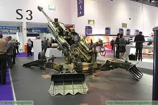 M777A2 LW155 Lightweight 155mm towed howitzer technical data sheet specifications pictures video information description intelligence identification photos images information BAE Systems U.S. Army United States American defence industry military technology