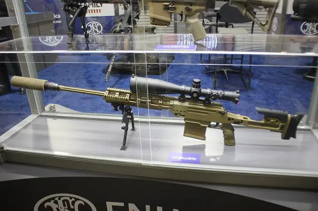 AUSA 2015 FNH USA unveils a brand new set of advanced firearms 640 001