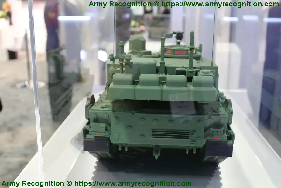 General Dynamics presents scale model of its light tank for MPF program of US Army AUSA 2019 925 002