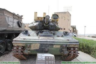 M551 Sheridan light reconnaissance tank vehicle technical data sheet specifications information description intelligence identification pictures photos images video information U.S. Army United States American defence industry military technology