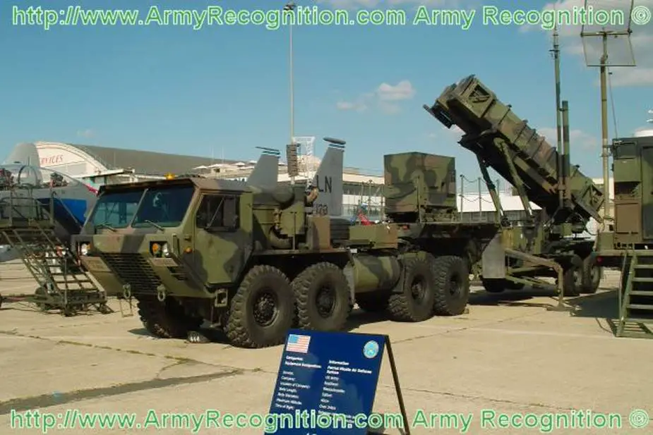 M901 Mobile launching station for Patriot surface to air missile system 925 001