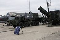 Patriot MIM-104 surface-to-air defense missile data sheet specifications information description intelligence identification pictures photos images US Army United States American 