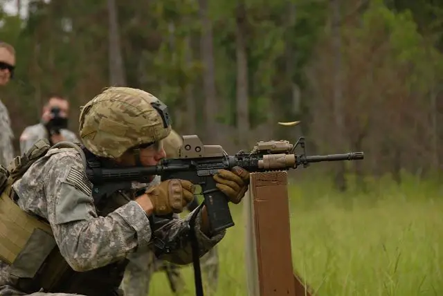 A thicker barrel will absorb more heat in the new M4-A1 carbine, should a Soldier need to flip the selector to auto, according to Soldiers overseeing the new configuration now being added to the M4. While shooting in the automatic mode is less efficient and not as accurate as firing in bursts, it has its place on the battlefield, explained Command Sgt. Maj. Doug Maddi, Program Executive Office Soldier, Fort Belvoir, Va.