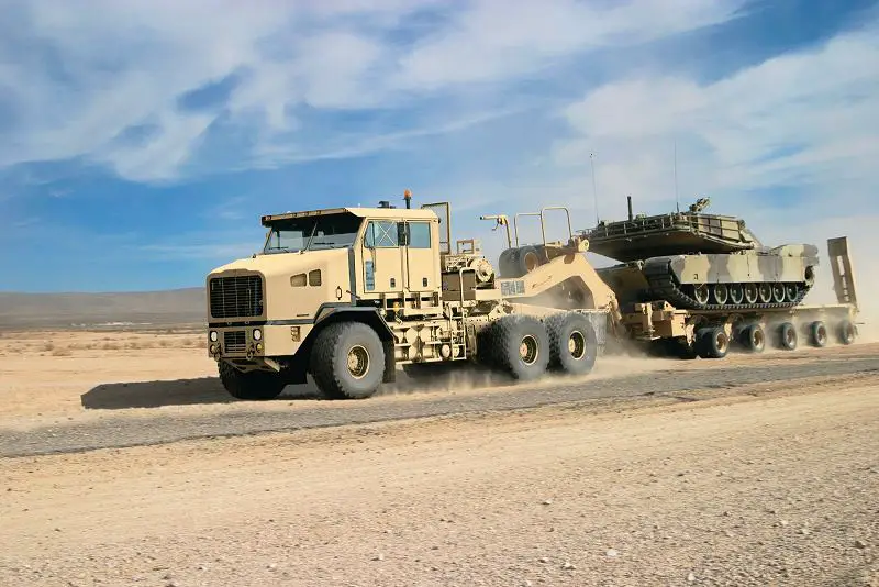 HET_Oshkosh_truck_Heavy_Equipment_Transporter_Systems_United_States_American_Army_001.jpg