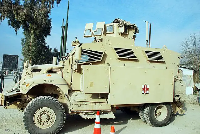 http://www.armyrecognition.com/images/stories/north_america/united_states/wheeled_armoured/maxxpro_ambulance/MaxxPro_Ambulance_MRAP_medical_evacuation_wheeled-armoured_vehicle_battle_field_US_Army_United_States_American_640.jpg