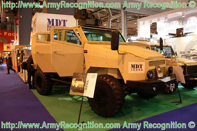Tiger MDT Armor light wheeled protected vehicle United States US army pictures technical data sheet specifications description information identification photos images v&eacute;hicule &agrave; roues prot&eacute;g&eacute; l&eacute;ger fiche technique arm&eacute;e am&eacute;ricaine Etats Unis