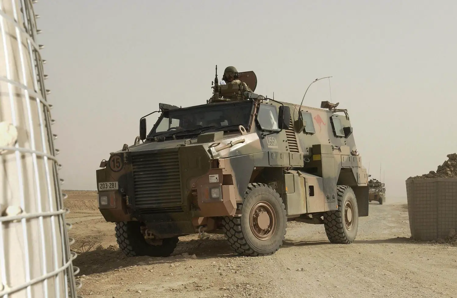 bushmaster_wheeled_armoured_vehicle_personnel_carrier_Australian_Army_Australia_004.jpg