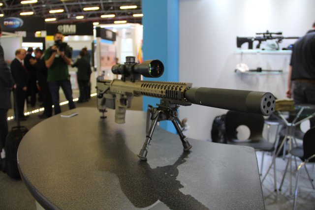 Desert Tech presents its DT SRS A1 sniper rifle during Expodefensa 2015 640 001