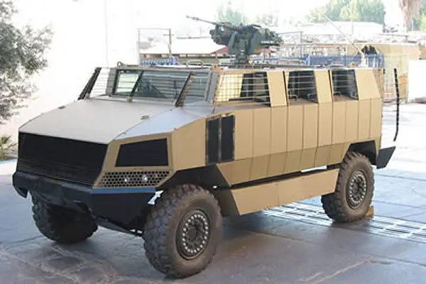 Golan_Israeli_wheeled_armoured_vehicle_0