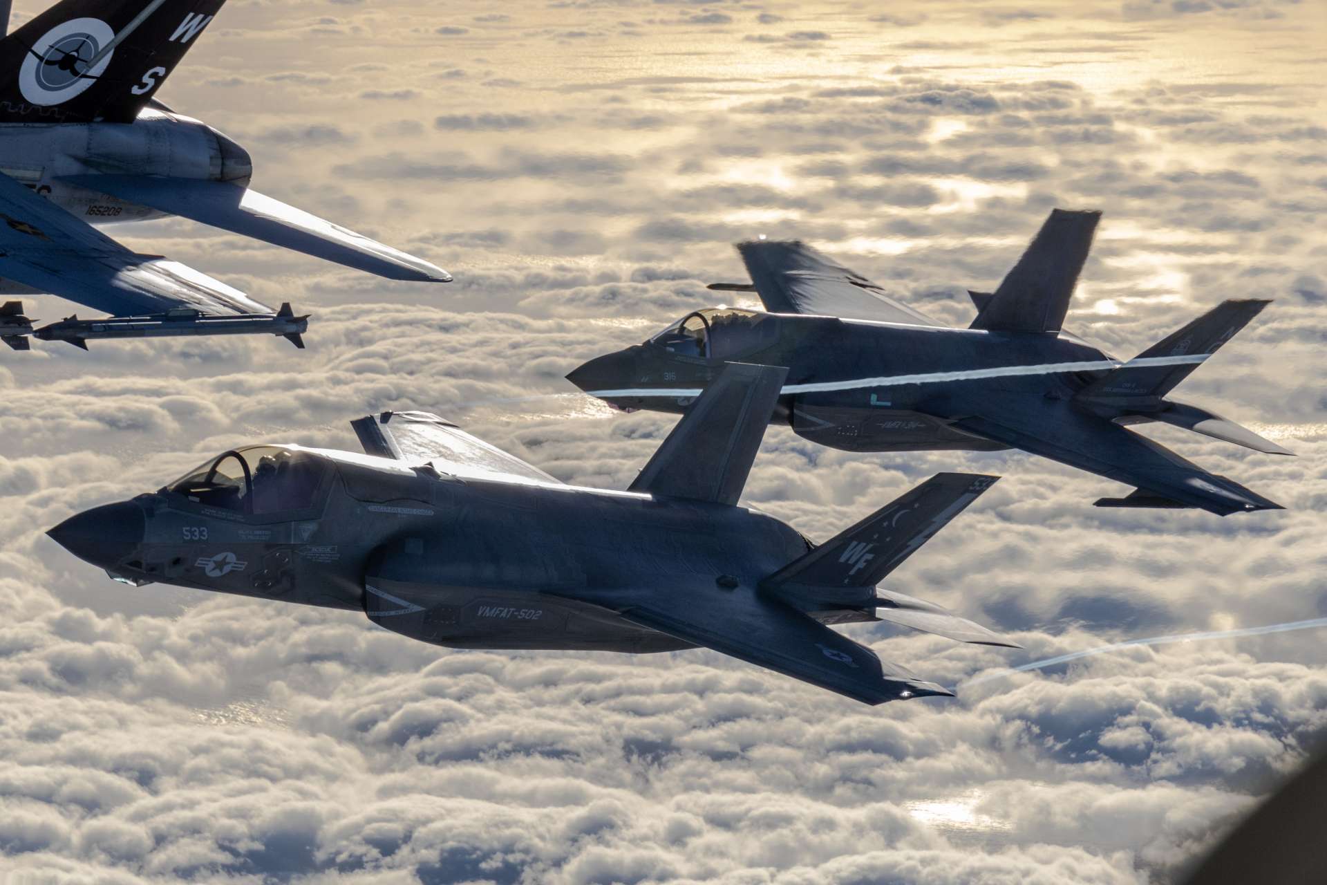 A U.S. Marine Corps F-35B Lightning II from VMFA-211 conducted a simulated expeditionary airstrike during urban warfare training at Marine Corps Air Station Yuma, demonstrating how the 13th Marine Expeditionary Unit is preparing to integrate fifth-generation airpower with ground and logistics forces for future crisis response operations (Picture Source: U.S. Marines)