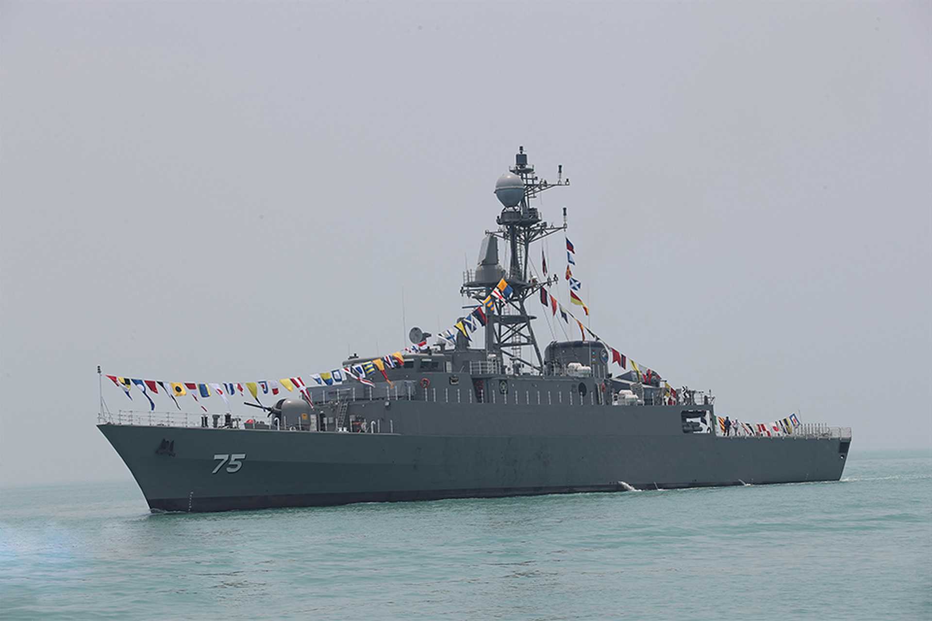 IRIS Dena, pennant number 75, belonged to the Iranian Navy’s Southern Fleet and was built at Iranian Navy factories in Bandar Abbas, laid down in 2012, launched in 2015, and commissioned into service in 2021. (Picture source: Iranian MoD)
