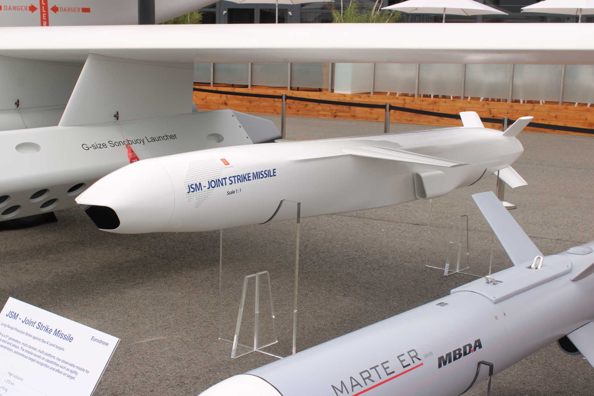 The AGM-184 Joint Strike Missile represents Belgium&rsquo;s first ability to strike heavily defended land or maritime targets hundreds of kilometers away without exposing its F-35 fighters directly to enemy air defenses. (Picture source: Army Recognition)