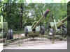 D-30_Russia_Howitzer_19.jpg (182070 bytes)