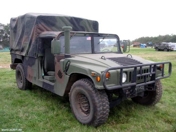 Click to enlarge image M1123_Humvee_HMMWV_cargo_troop_carrier_light_tactical_vehicle_United_States_American_US_Army_003.jpg