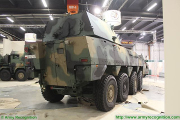 Click to enlarge image RAK_120mm_8x8_self-propelled_mortar_carrier_armoured_vehicle_Poland_Polish_army_defense_industry_military_equipment_006.jpg