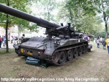 Click to enlarge image m110_self-propelled_howitzer_netherlands_008.JPG
