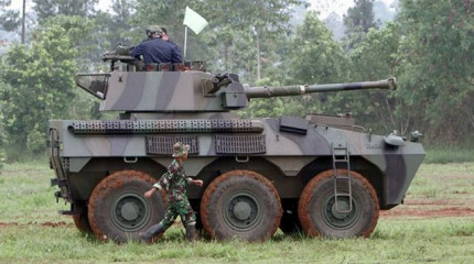 Click to enlarge image Badak_6x6_fire_support_armoured_vehicle_90mm_turret_CMI_Defence_Pindad_Indonesia_Indonesian_army_001.jpg