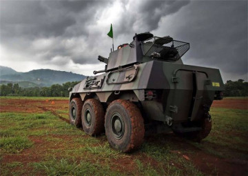 Click to enlarge image Badak_6x6_fire_support_armoured_vehicle_90mm_turret_CMI_Defence_Pindad_Indonesia_Indonesian_army_003.jpg