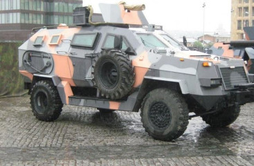 Click to enlarge image Didgori-1_4x4_wheeled_multirole_armoured_vehicle_personnel_carrier_Georgia_Georgian_army_008.jpg