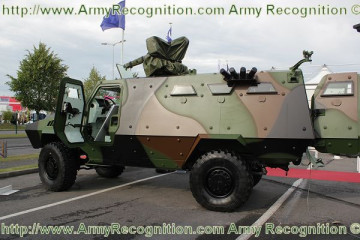 Click to enlarge image Bastion_HD_4x4_high_protected_wheeled_armoured_vehicle_infantry_personnel_carrier_Acmat_004.jpg