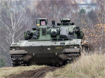 Click to enlarge image CV90_IFV_Infantry_Fighting_Vehicle_tracked_armored_BAE_Systems_Sweden_003.jpg