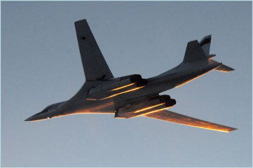 Click to enlarge image Tu-160_Blackjack_Tupolev_strategic_bomber_aicraft_Russia_Russian_Air_Force_aviation_defence_industry_military_technology_004.jpg