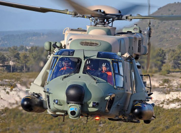 Click to enlarge image NH-90_TTH_multi-role_tactical_transport_helicopter_Eurocopter_France_French_aviation_defence_industry_010.jpg