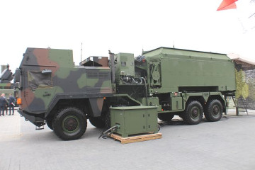 Click to enlarge image BMC4I_tactical_operation_truck_MEADS_Medium_Extended_Air_Defense_System_United_States_006.jpg