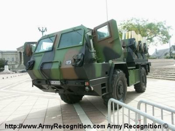 Click to enlarge image minotaur_wheeled_vehicle_antitank_minelaying_system_france_french_army_0001.JPG