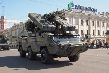 Click to enlarge image SA-8_Gecko_Osa_9K33_low-altitude_surface-to-air missile_system_Russia_Russian_army_005.jpg