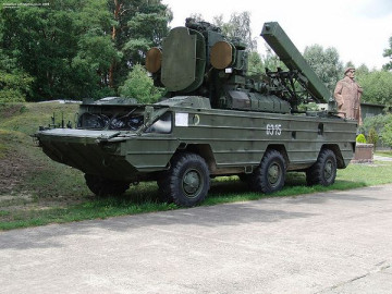 Click to enlarge image SA-8_Gecko_Osa_9K33_low-altitude_surface-to-air missile_system_Russia_Russian_army_013.jpg