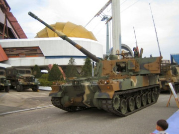 Click to enlarge image K9_thunder_self-propelled_howitzer_155_MM_South_Korea_South_Korean_Army_001.jpg