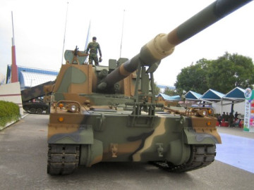 Click to enlarge image K9_thunder_self-propelled_howitzer_155_MM_South_Korea_South_Korean_Army_006.jpg