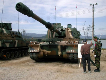 Click to enlarge image K9_thunder_self-propelled_howitzer_155_MM_South_Korea_South_Korean_Army_011.jpg