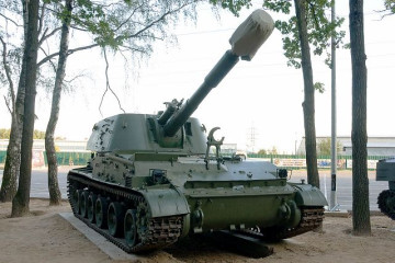 Click to enlarge image 2S3_Akatsiya_152mm_self-propelled_howitzer_tracked_armoured_vehicle_Russia_Russian_army_defence_industry_military_technology_006.jpg