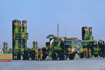 Click to enlarge image HQ-9_ground-to-air_medium-to-long_range_air_defense_missile_system_China_Chinese_army_defense_industry_006.jpg