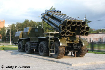 Click to enlarge image BM-30_9K58_Smerch_300mm_multiple_rocket_launcher_system_truck_8x8_MAZ-543M_Rusia_Russian_army_003.jpg