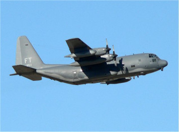 Click to enlarge image C-130_Hercules_military_transport_aircraft_USAF_Copyright_US_Air_Force_American_aviation_industry_009.jpg