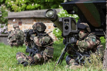 Click to enlarge image MMP_fifth_generation_medium_range_surface-to-surface_missile_system_MBDA_France_French_defense_industry_004.jpg
