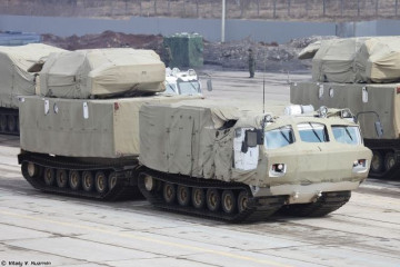 Click to enlarge image TOR-M2DT_9K331MDT_Arctic_short-range_air_defense_missile_system_on_DT-30PM_Russia_Russian_army_military_equipment_001.jpg
