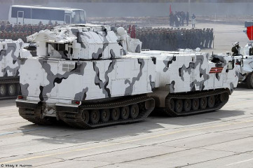 Click to enlarge image TOR-M2DT_9K331MDT_Arctic_short-range_air_defense_missile_system_on_DT-30PM_Russia_Russian_army_military_equipment_010.jpg